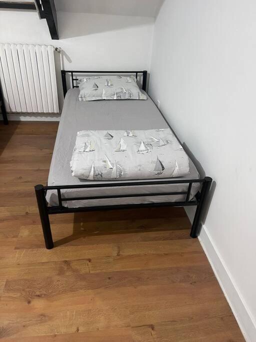 Appartement Entier A Sevran Exterior foto